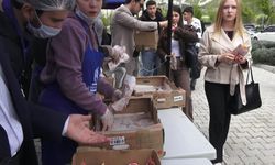 Isparta'da öğrencilere 5 bin adet balık ekmek dağıtıldı