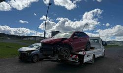 Kars-Sarıkamış kara yolunda kaza: 2 yaralı