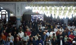 Kilis'te bayram namazında camiler doldu taştı