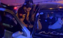 Kontrolden çıkan otomobil bariyere çarptı, sürücü yaralandı