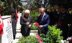 Malatya protokolünden şehitlik ziyareti