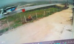Malatya'da 3 kişinin hayatını kaybettiği otobüs kazası kamerada