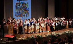 MTK Koleji öğrencilerinden 'Anadolu'nun Renkli Adımları' gösterisi