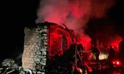 Müstakil evde çıkan yangında yaşlı kadın yaralandı