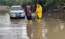 Osmaniye'de selde mahsur kalan kadın kurtarıldı