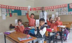 Sağlık ekipleri okul okul gezip hijyeni anlattı