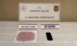 Sakarya'da 3 ilçede uyuşturucu operasyonu: Evlerini uyuşturucu imalathanesine çevirmişler