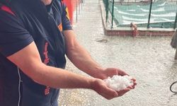 Sandıklı'da dolu yağışı etkili oldu