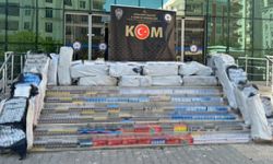 Şanlıurfa'da saman balyaları arasında 40 bin paket kaçak sigara ele geçirildi
