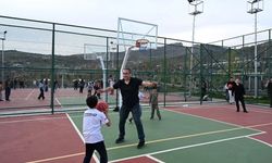 Şırnak polisinden gönülleri ısıtan sokak sporu