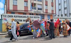 Sivas'ta geleneksel 'saya gezmesi' renkli görüntülere sahne oldu