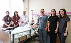 Sivas'ta hastanın göğüs duvarındaki 8 kiloluk tümör başarıyla çıkarıldı