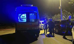 Tartıştığı babasını bıçakladı, ekipler tarafından gözaltına alındı