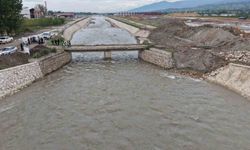 Tokat'ta taşkın riskine karşı bir köprü daha yıkılıyor