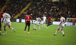 Trendyol Süper Lig: Gaziantep FK: 0 - Beşiktaş: 2 (Maç devam ediyor)