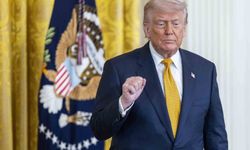Trump: 'İran'da zenginleştirilmiş uranyuma yaklaşanı havaya uçururuz'
