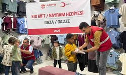 Türk Kızılay'dan Gazzeli çocuklara bayramlık sevinci
