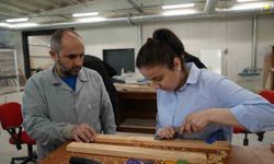Unutulmaya yüz tutan ahşap oyma sanatı, bu kursla gelecek kuşaklara aktarılıyor