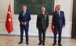 Vali Elban, protokolle bayramlaştı