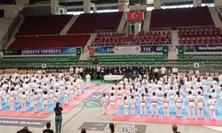 4 ülkeden gelen 180 sporcu, Bursa'daki Kyokushin Kupası'nda buluştu
