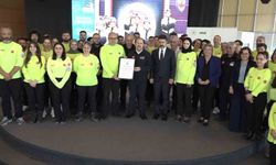AFAD gönüllüleri, armalarını aldı