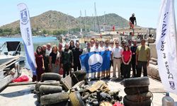 Akyarlar'da deniz dibinden 1 ton çöp çıktı