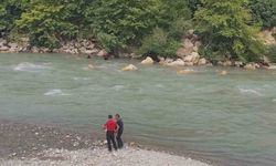 Alanya'da çayda kaybolan genci arama çalışmalarına yarın devam edilecek