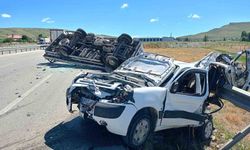 Aşkale'de feci trafik kazası: 1'i ağır 2 yaralı