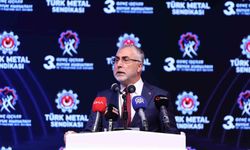 Bakan Işıkhan: 'Gençlerimizin dijital bağımlılık konusuna dikkatle eğilmesi gerektiğini düşünüyorum'