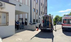 Baraj yolunda motosiklet kazası: 2 yaralı