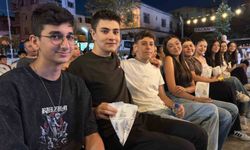 Başkan Çerçioğlu Yenipazarlıları açık hava sineması ile buluşturdu