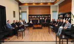 Başkan Özdemir İSO heyetine Niğde'nin yatırım potansiyelini anlattı