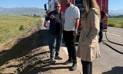 Bayburt'ta yakıt yüklü tankerin devrildiği bölgede çevresel inceleme yapıldı