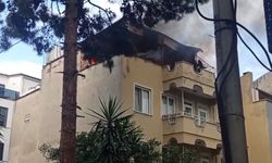Çatı yangını mahallede paniğe neden oldu