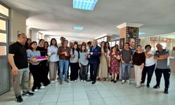 Çeşme Atatürk Anadolu Lisesi'nden 'Renklerin Fısıltısı' resim sergisi