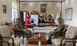 Çıldır 2. Hudut Tabur Komutanı Günfer'den Kaymakam Akköz'e ziyaret