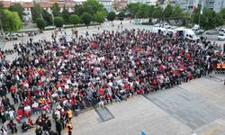 Çorum'da yüzlerce vatandaş A Milli Futbol Takımı'nı birlikte destekledi