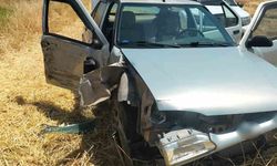 Diyarbakır'da traktörle otomobil çarpıştı: 3 yaralı