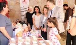 Edremit'te kursiyerlerin el emeği göz nuru ürünleri sergilendi