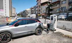 Efeler Belediyesi'nin elektrikli araç şarj istasyonları hizmette
