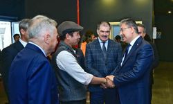 Eğitime destek veren hayırseverler 'Ahde Vefa Resim Sergisi'nde anıldı