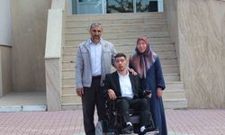 Engel tanımayan azmiyle okulundan mezun oldu