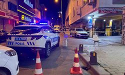 Eyüpsultan'da motosikletli şüphelilerden silahlı saldırı: 1 yaralı