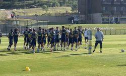 Fenerbahçe, Topuk Yaylası'nda çalışmalarını sürdürüyor