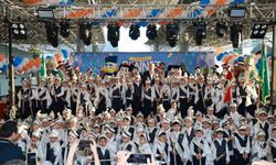 Gebze'deki sünnet şöleninde çocuklar doyasıya eğlendi