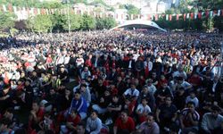 Kâğıthane'de Dünya Kupası heyecanı dev ekranlarda yaşandı