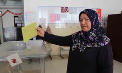 Kalp krizi geçirerek hayatını kaybetmişti, mahalle yeni muhtarını seçmek için sandık başına gitti