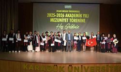 Karabük'te meslek yüksekokullarında mezuniyet coşkusu