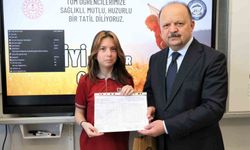 Kastamonu'da 52 binden fazla öğrenci karne heyecanı yaşadı
