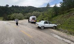 Kastamonu'da kontrolden çıkan otomobil kaza yaptı: 2 yaralı
